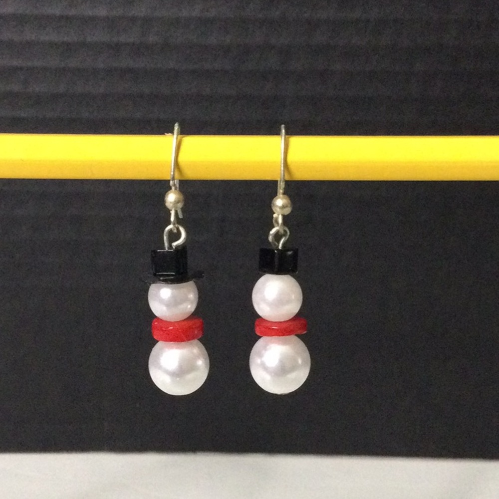 Faux Pearl Snowmen Drop Earrings